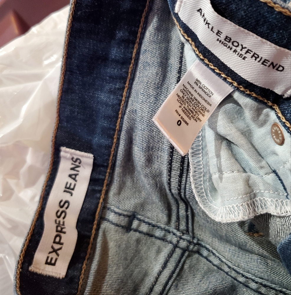 Express Ankle Boyfriend Jeans in Blue